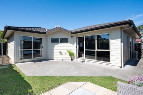 Photo of property in 9b Avenue Road, Greenmeadows, Napier, 4112