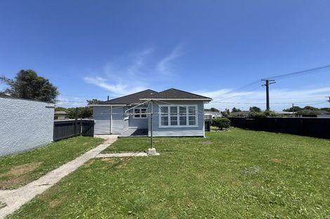 Photo of property in 30 Kings Drive, Levin, 5510