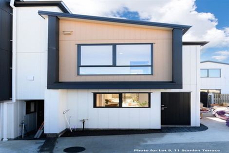 Photo of property in 3/11 Scanlen Terrace, Kelston, Auckland, 0602