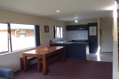 Photo of property in 16a Charlenne Close, Ranui, Auckland, 0612