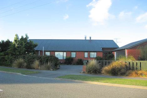 Photo of property in 308 Horndon Street, Darfield, 7510