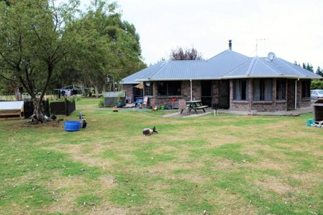 Photo of property in 12 Totaramahonga Road, Dannevirke, 4972