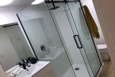 Photo of property in 3/32 Akaroa Drive, Maupuia, Wellington, 6022