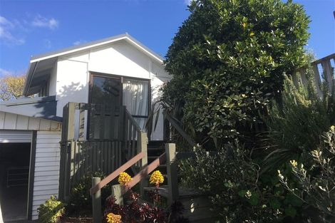 Photo of property in 10 Bahama Crescent, Paraparaumu Beach, Paraparaumu, 5032