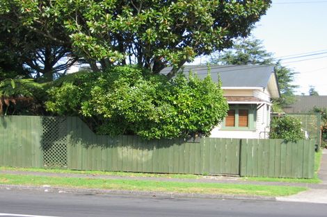 Photo of property in 2/121 Carruth Road, Papatoetoe, Auckland, 2025