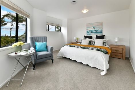 Photo of property in 979 Whangaparaoa Road, Tindalls Beach, Whangaparaoa, 0930