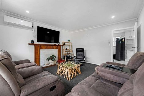 Photo of property in 5 Tui Crescent, Manurewa, Auckland, 2102