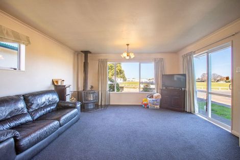 Photo of property in 45 Christian Street, Dannevirke, 4930