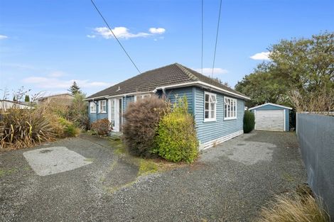 Photo of property in 1/13 Pitcairn Crescent, Bryndwr, Christchurch, 8053