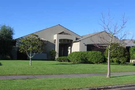 Photo of property in 90 Landing Drive, Albany, Auckland, 0632