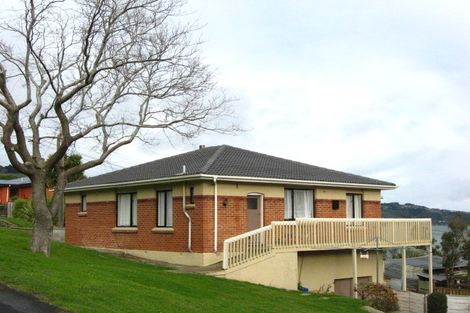 Photo of property in 3 Porterfield Street, Macandrew Bay, Dunedin, 9014