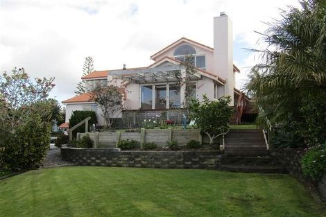 Photo of property in 62 Hebron Road, Waiake, Auckland, 0630