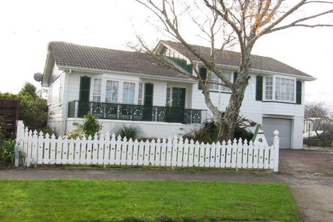 Photo of property in 4 Pukatea Place, Milson, Palmerston North, 4414