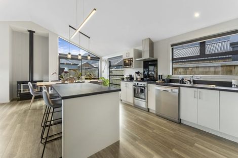 Photo of property in 72 Jack Hanley Drive, Jacks Point, Queenstown, 9371