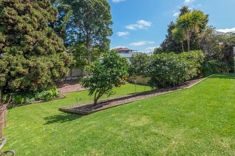 Photo of property in 34 Acacia Road, Torbay, Auckland, 0632