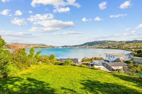 Photo of property in 7 Onepoto Road, Titahi Bay, Porirua, 5022
