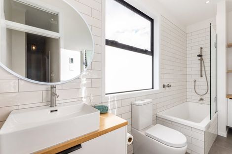 Photo of property in 104 Britomart Street, Berhampore, Wellington, 6023