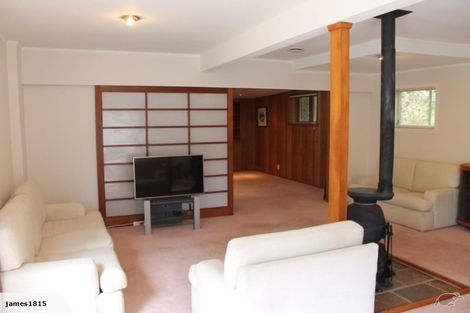 Photo of property in 10 Rosecamp Road, Beach Haven, Auckland, 0626