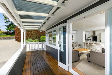 Photo of property in 109 Browns Bay Road, Browns Bay, Auckland, 0630