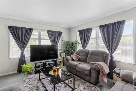 Photo of property in 1/9 Onslow Road, Papakura, 2110