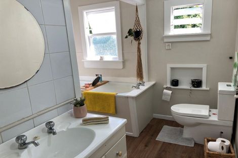 Photo of property in 3 Andrew Street, Elgin, Gisborne, 4010