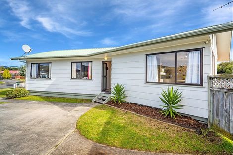 Photo of property in 21 Spackman Crescent, Paraparaumu, 5032