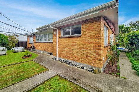 Photo of property in 7 Airdrie Avenue, Epuni, Lower Hutt, 5011