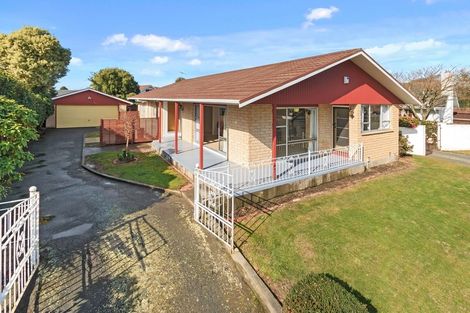 Photo of property in 6 Radbrook Street Avonhead Christchurch City