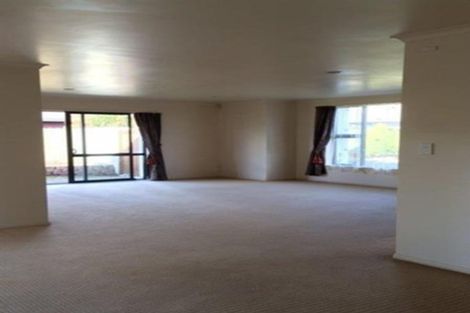 Photo of property in 2/11 Carniew Place, Dannemora, Auckland, 2016