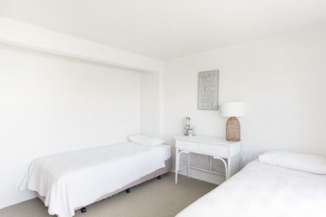 Photo of property in 27 Wellington Street, Russell, 0202