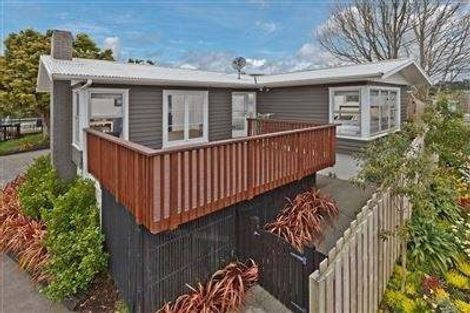 Photo of property in 10 Saffron Street, Birkdale, Auckland, 0626