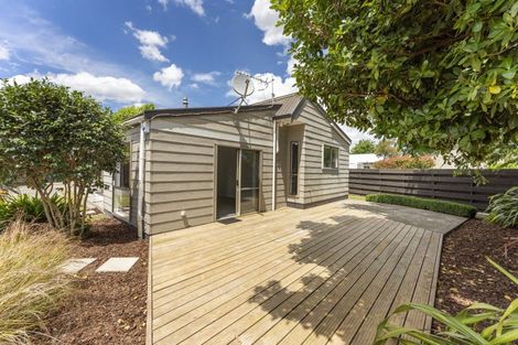 Photo of property in 23 Chadwick Place, Highbury, Palmerston North, 4412
