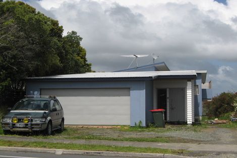 Photo of property in 817 Whangaparaoa Road, Manly, Whangaparaoa, 0930