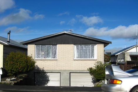 Photo of property in 71 Lowe Street, Avenal, Invercargill, 9810