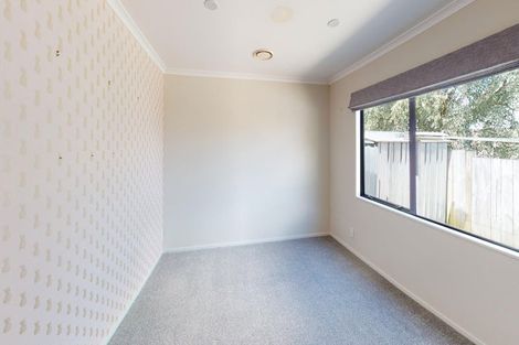 Photo of property in 3 Abby Road, Fitzherbert, Palmerston North, 4410