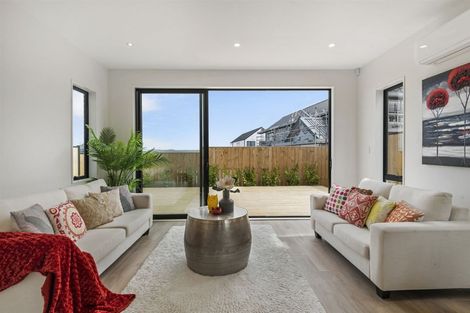 Photo of property in 15 Ocean Breeze Avenue, Hobsonville, Auckland, 0616