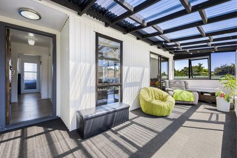 Photo of property in 1/541 Swanson Road, Ranui, Auckland, 0612