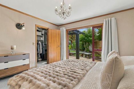 Photo of property in 12 Clare Street, Cambridge, 3434