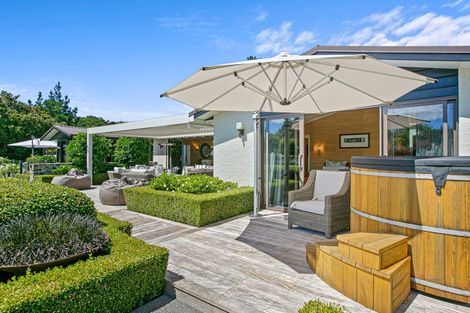 Photo of property in 36 Manutahi Road, Hillsborough, New Plymouth, 4372