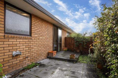 Photo of property in 2/7 Torvill And Dean Lane, Cashmere, Christchurch, 8022