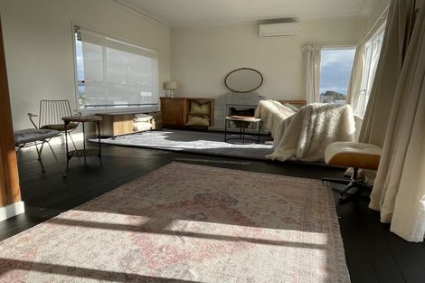 Photo of property in 258 Saint Aubyn Street, New Plymouth, 4310