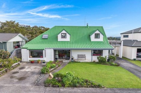 Photo of property in 113 Te Haumi Drive, Paihia, 0200