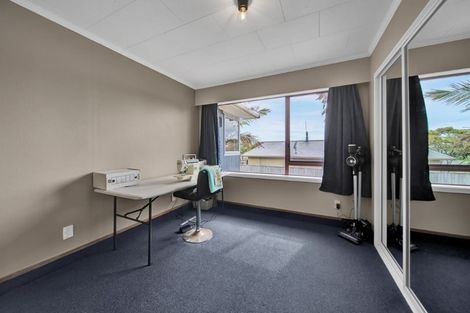 Photo of property in 12 Russell Drive, Oakura, 4314