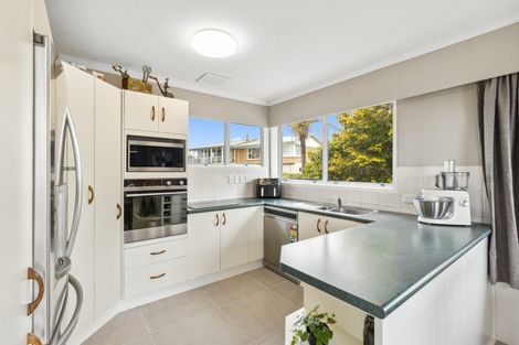 Photo of property in 3 Alf Walker Place, Papakura, 2110