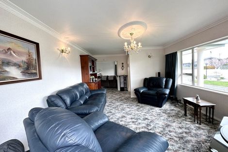 Photo of property in 11 Kakapo Street, Waikiwi, Invercargill, 9810