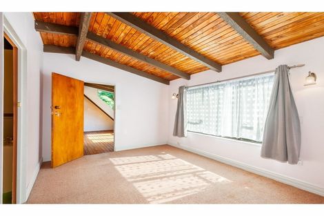 Photo of property in 271 Huia Road, Titirangi, Auckland, 0604