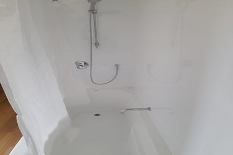 Photo of property in 58a Evans Bay Parade, Roseneath, Wellington, 6021