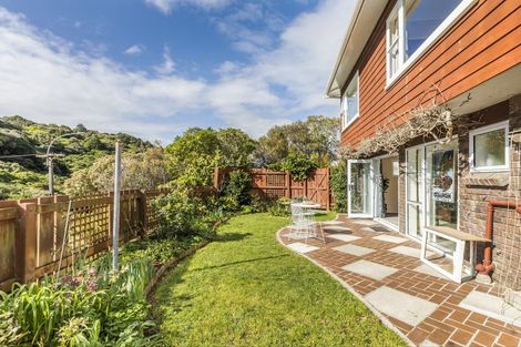 Photo of property in 76 Spencer Street, Crofton Downs, Wellington, 6035
