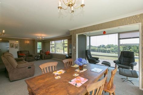 Photo of property in 2599 Mountain Road, Tariki, Stratford, 4394