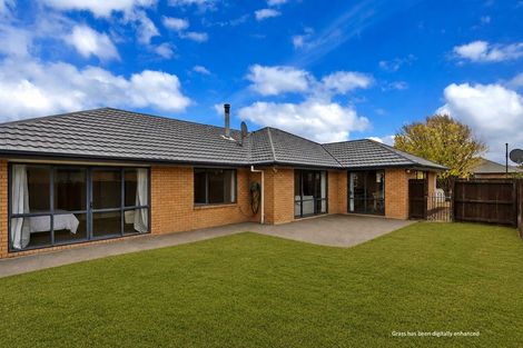 Photo of property in 4 Gainsborough Court, Rolleston, 7614